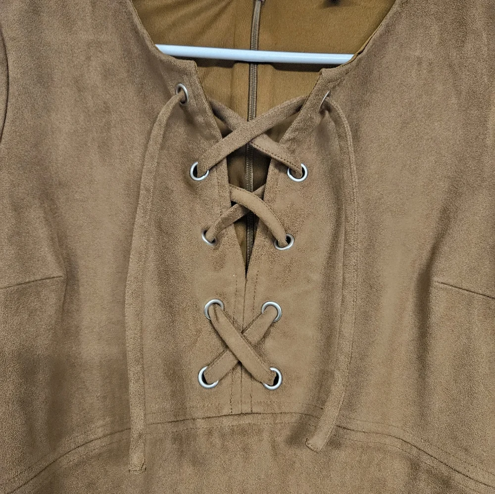 Express size 2 camel brown suede cross laced v neck lined zip up mini dress - Picture 4 of 7